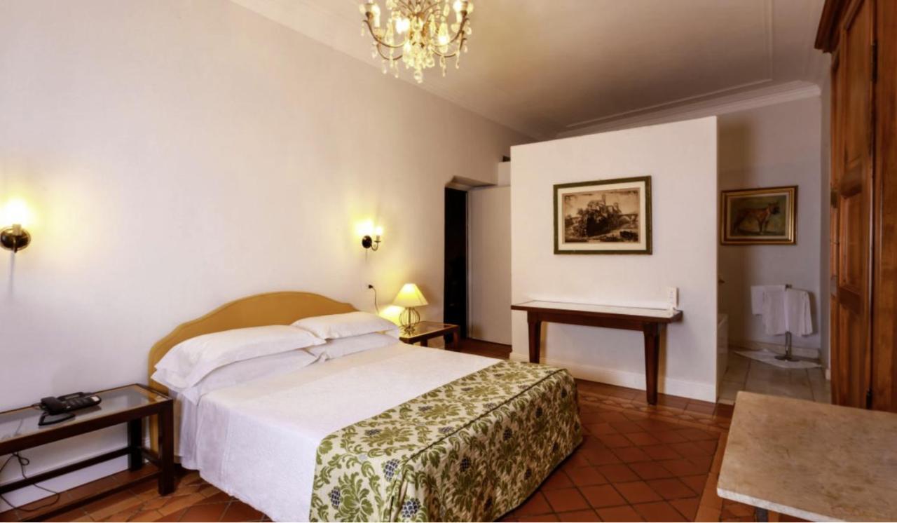 Albergo Ristorante Madonnina Cantello Exterior photo