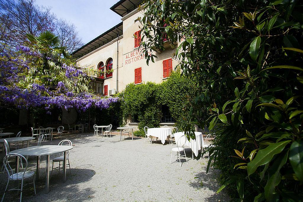 Albergo Ristorante Madonnina Cantello Exterior photo