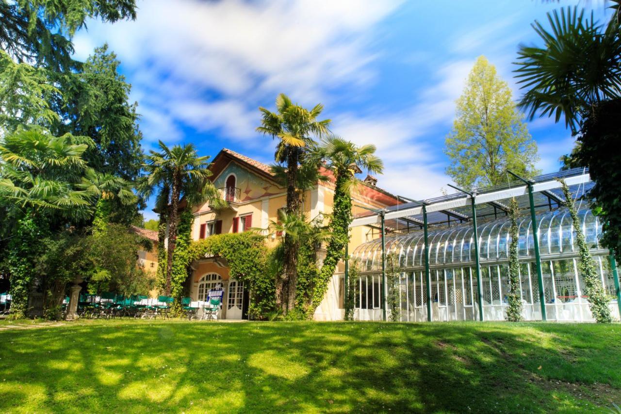 Albergo Ristorante Madonnina Cantello Exterior photo