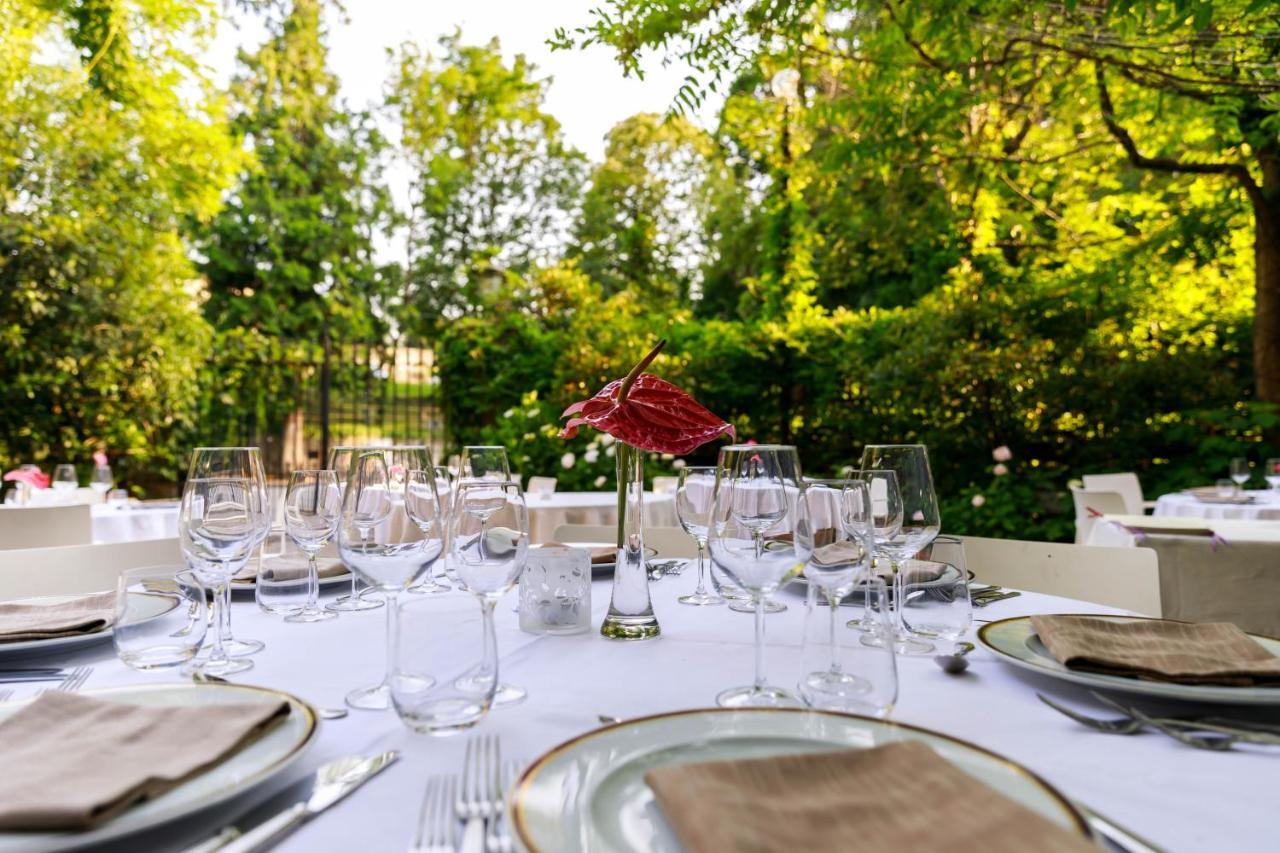Albergo Ristorante Madonnina Cantello Exterior photo